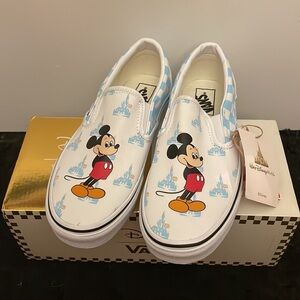 Disney 50th Anniversary Mickey vans size 7.5 women’s 6 men’s *never worn*